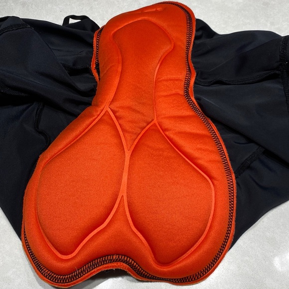 Louis Garneau bike pants Compression Padded Shorts size M black woman⭐️⭐️⭐️⭐️ - Picture 3 of 8